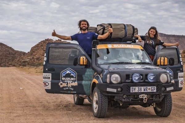 Suzuki Jimny 4x4 equipped model – compacte daktentauto voor avontuurlijke koppels