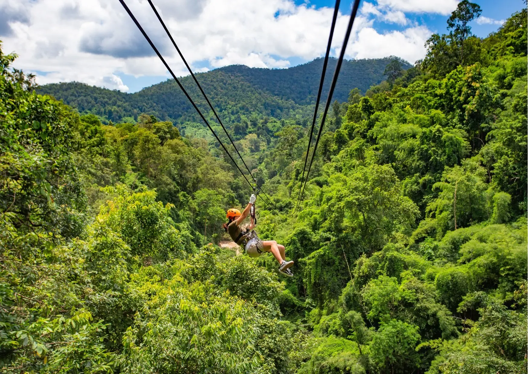Avontuurlijke zipline door de jungle van Chiang Mai Thailand