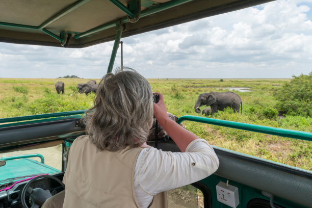 Safari-ervaring in Selous met uitgestrekte landschappen en wildlife in beeld