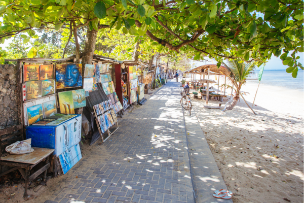 Sanur_Boulevard langs het strand in Bali