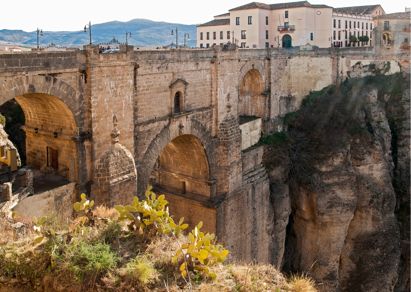 Autoroute van Málaga naar Ronda door de Andalusische bergen