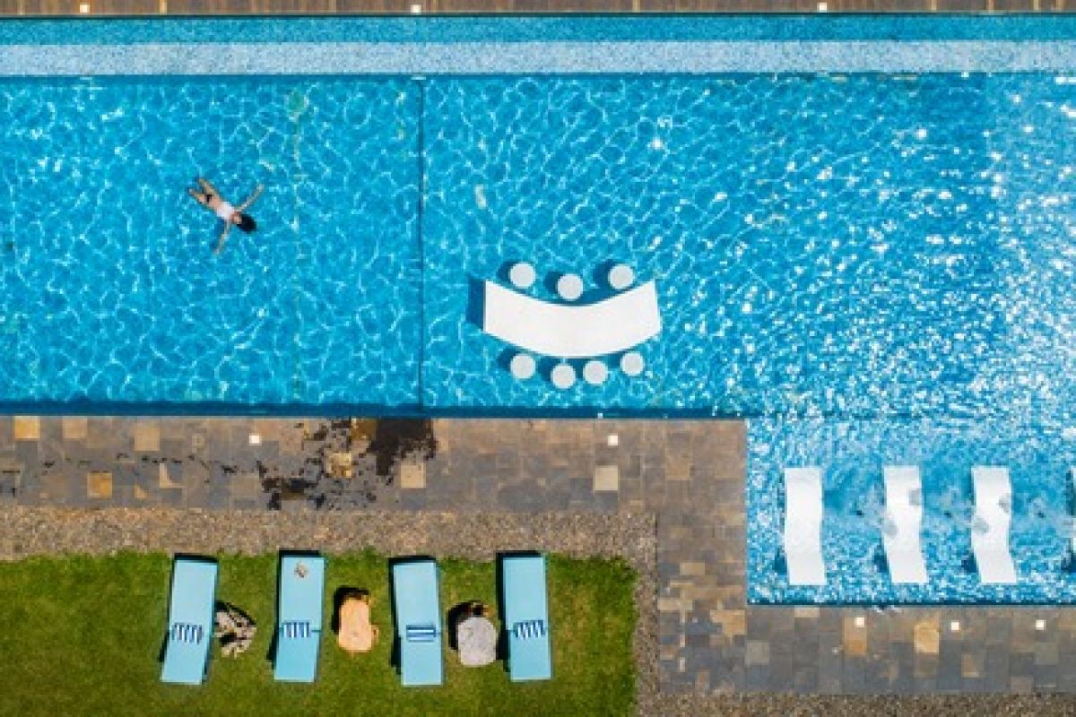 Moshi Kilimanjaro Luxury camp pool