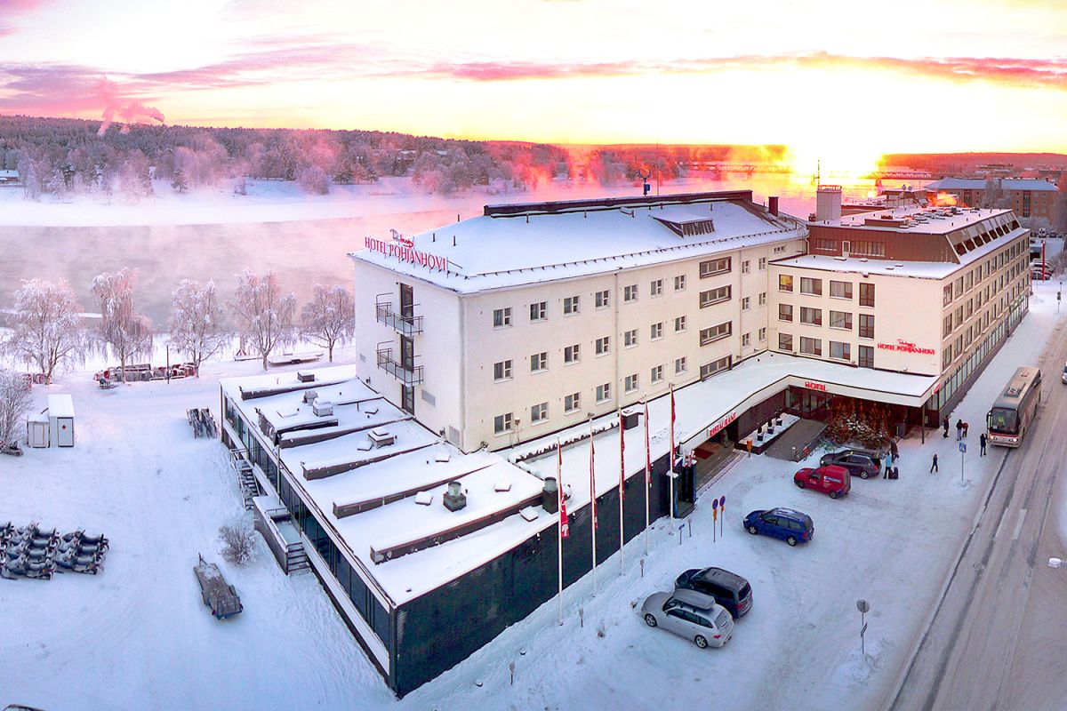 Scandic Pohjanhovi in Rovaniemi aan de rivier tijdens Lapland rondreis 5 dagen in winter