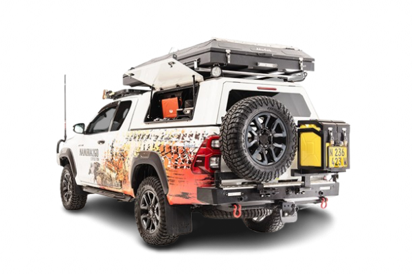 Expedition Toyota Hilux Xtra Cab 4×4 met grote laadbak, ideaal voor ruige routes in Damaraland en Kaokoland