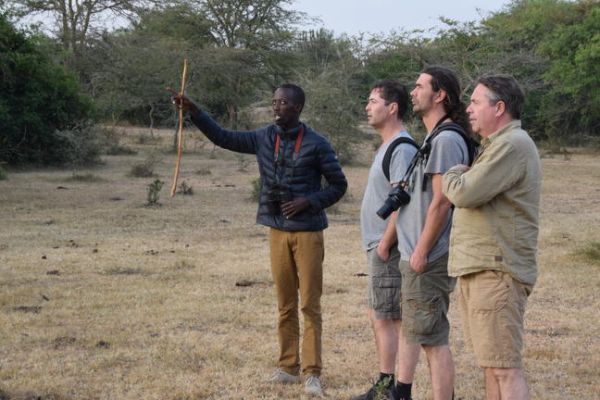 Wandelsafari met ranger bij de salt lick in Lake Mburo National Park met wildlife in de omgeving.
