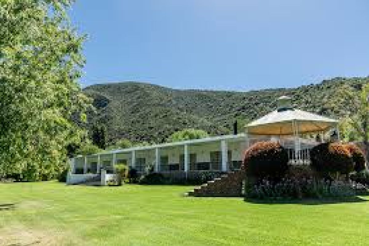 Oudtshoorn - Old Mill lodge Oudtshoorn