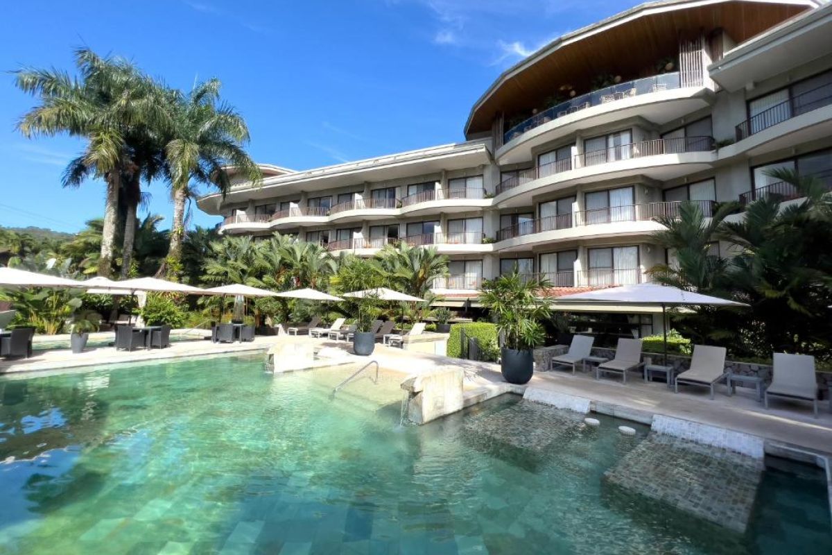 Hotel Royal Corin met thermale baden bij Arenal in Costa Rica.
