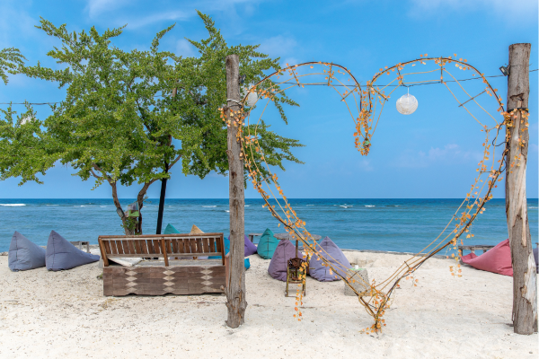 Witte zandstranden en helder water van Gili Trawangan