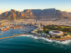 Panorama van Kaapstad met Tafelberg en Lion’s Head bij helder weer