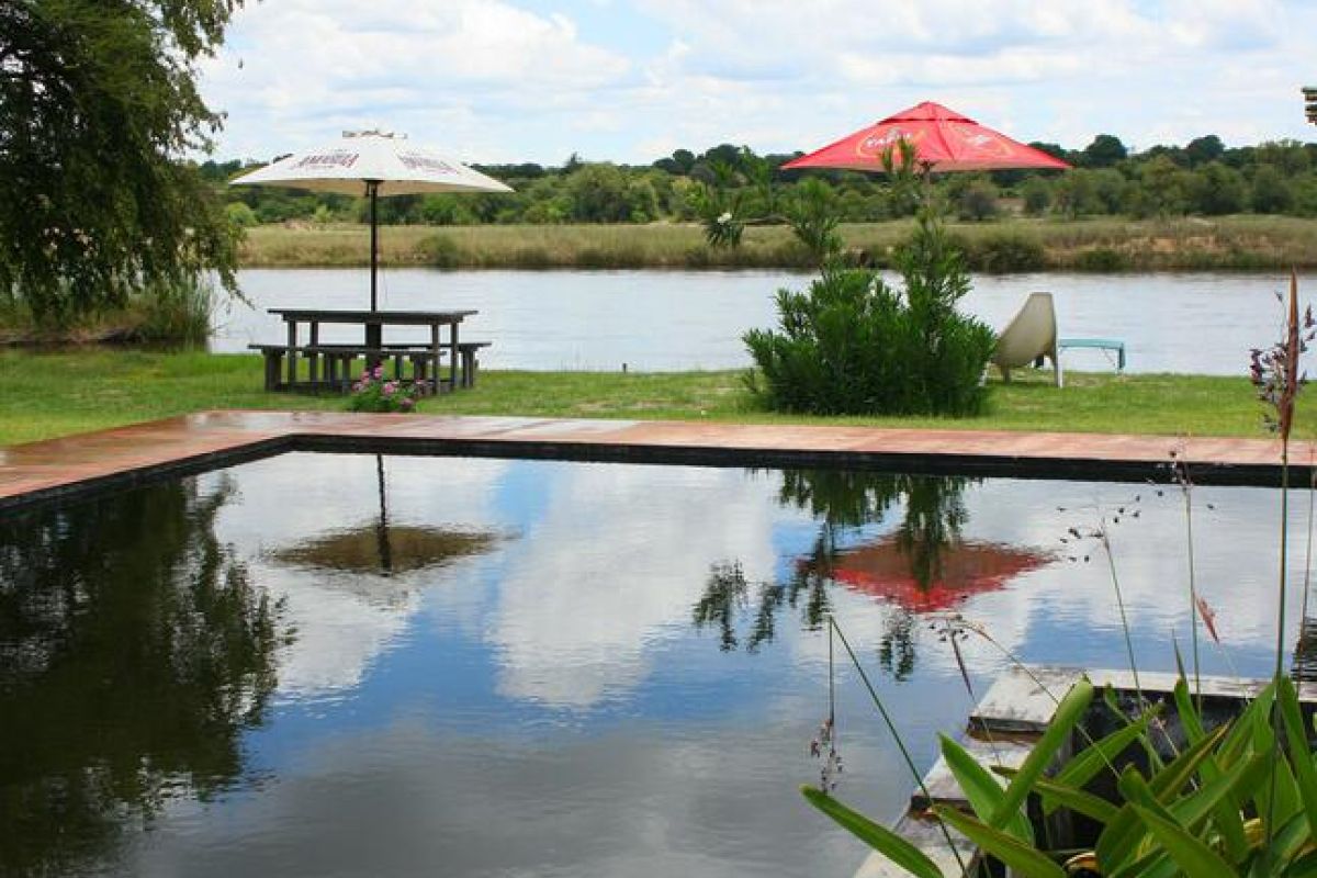 Rundu Kaisosi River lodge pool