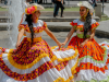 Mexico_Dansen op het plein in mexicaanse klederdracht
