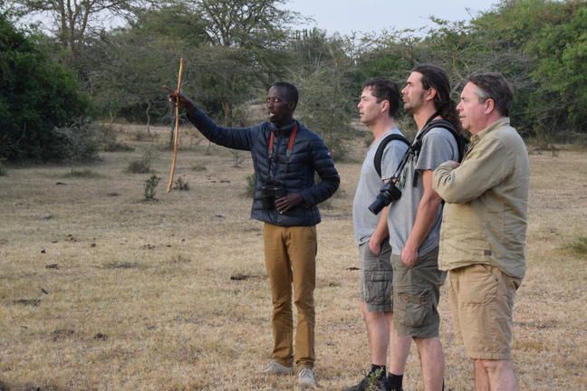 Wandelsafari met ranger bij de salt lick in Lake Mburo National Park met wildlife in de omgeving.