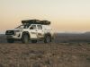 Budget equipped Hilux 4×4 met ruime laadbak en daktent voor roadtrips met volledige vrijheid
