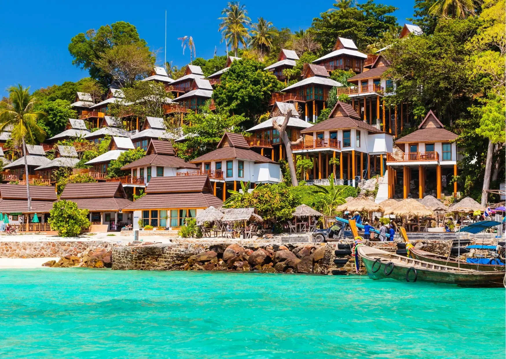 Tropisch resort met zwembad in Krabi Thailand