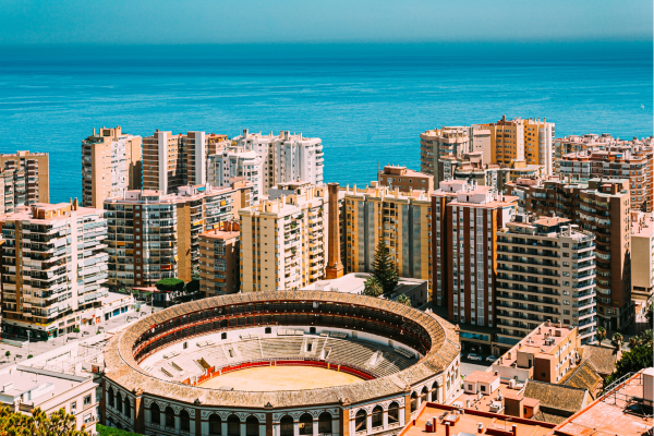 Panoramisch uitzicht over Ronda en het omliggende berglandschap