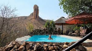 Damaraland Vingerklip Lodge pool
