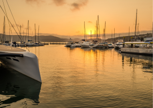 Knysna haven bij zonsondergang aan de Garden Route