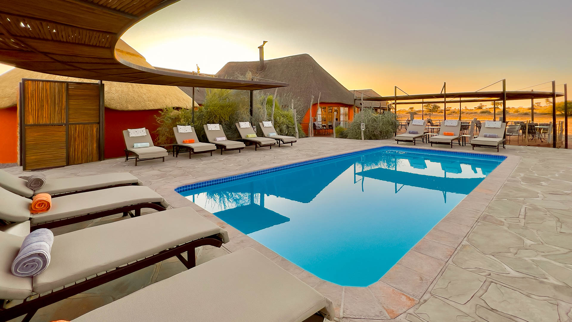 Mariental - Kalahari Red Dune Lodge pool
