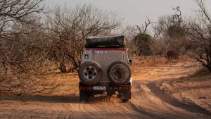 16-daagse Selfdrive Adembenemend Zuid-Afrika Gamedrive tijdens een safari in Hluhluwe-iMfolozi Park in Zuid-Afrika