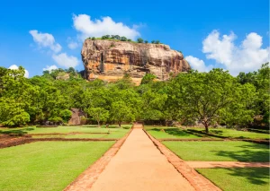 16-daagse rondreis Sri Lanka Sigiriya Lion Rock tijdens een rondreis Sri Lanka