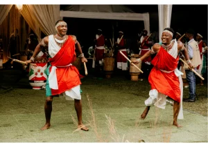 Traditionele Swazi dansvoorstelling in Eswatini